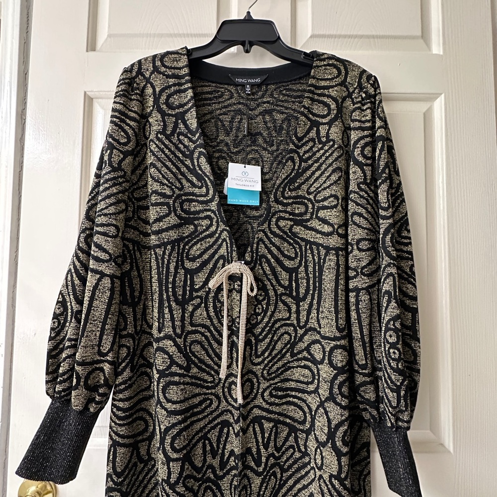 Ming Wang Black and Gold Patterned Knit Top